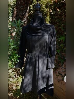 Vintage/Y2K Apostrophe Black Cowl Neck Knit Dress